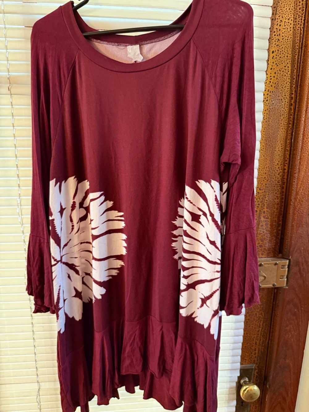 Women’s Maroon Floral Long Sleeve Tunic Top